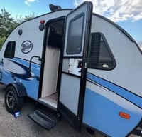 Nomadic Nature Rentals w Luxury Ammenities (R-pod)