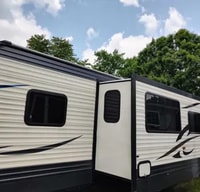 Family friendly - 2020 Palomino Puma Travel Trailer