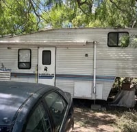 Lara's Mallard 2004 Fifth Wheel