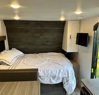 Andre's Keystone Hideout  175BH Travel Trailer