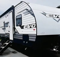 Ellie- Luxury camping with plenty of space