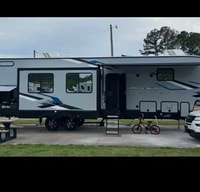 Spacious Kid Approved Fifth Wheel Rental
