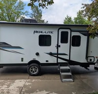 Michael's Palomino Real Lite 188BH Travel Trailer