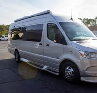 Entourage Elite: Your Ultimate Road Trip Companion!
