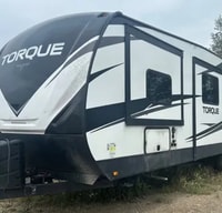 Sean's Heartland Torque T331 Toy Hauler