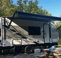 Émilie's East to West Della Terra 170 Travel Trailer