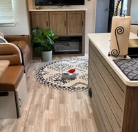 2024 Luxurious, Loaded & Spacious 2 Bdrm with kids bunkroom. Pet's Free!