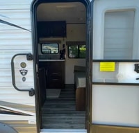 Torrey's Jayco Jay Flight SLX Travel Trailer
