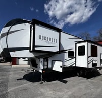 Rockwood Signature 374BH Fifth Wheel sleeps 10
