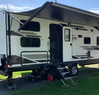 Trevor's Grand Design Imagine 2400BH Travel Trailer