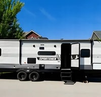 2021 Sportsmen 32' SE - New listing - Many 2025 dates available