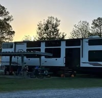 The Roaming RV Cottage