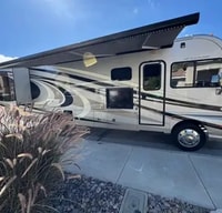 Kenneth's Fleetwood Southwind 34A Class A