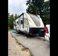 Ashley's Dutchmen Kodiak Travel Trailer