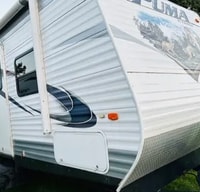 Spacious Family RV Travel Trailer with complete extras