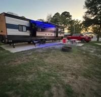 McCormick’s Forest River Cherokee Gray Wolf 29QB Travel Trailer