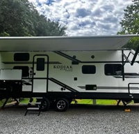 Campers Care "Lake Hair Don't Care"