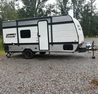 William's Coleman 17r Travel Trailer