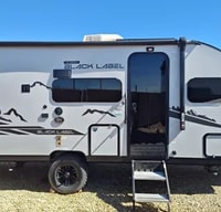 2023 Cherokee Wolf Pup 16BHSBL Black Label Edition