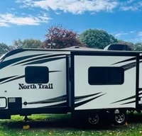 Stix & Stones Heartland NorthTrail – Couples Glamper Adventure Awaits!