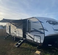 Forest River Cherokee Alpha Wolf 30RDB-L Travel Trailer