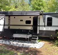 Karly and Mike's Holiday Hideout