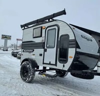 Izaak's Sunray sport 109 travel trailer