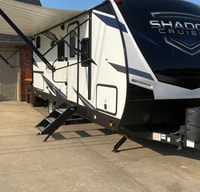 2021 Cruiser Shadow Cruiser 240BHS