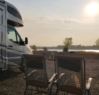 Great 4 Season Family RV w/ Slide-Out, Solar & Gen