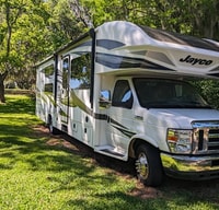 Family Adventure on Wheels 2019 Jayco Greyhawk