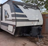 Kid and pet friendly, 1/2 ton towable, 2021 Zinger
