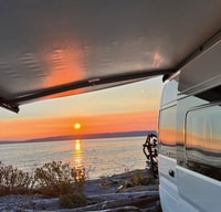 Solar Powered Bed with Breakfast & Natures Beauty