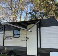 Coleman Lantern LT 17B Travel Trailer