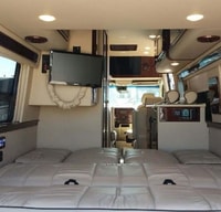 2017 Merecedes Midwest Automotive MD4 Weekender