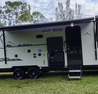 2021 Cherokee Grey Wolf Black Label 26DBHBL