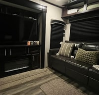COZY BEACH CAMPER