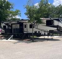 Luxury Road Warrior w/side porch!