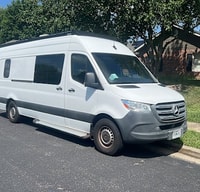 Biggski Camper Van