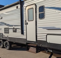 Great camper for the family and small dog!