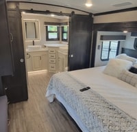 2023 Jayco North Point 382FLRB