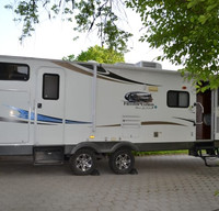2013 Coachmen Freedom Express