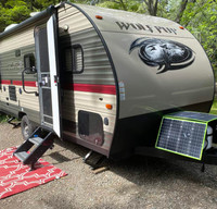 2019 20WP Queen w/single bunks easy tow 3000lb