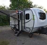 New Flagstaff E-Pro - Lightweight trailer with all the amenities!
