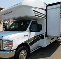 Entegra Coach Odyssey 2019, like new with Winegard internet