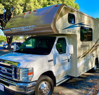 Beautiful Winnebago Minnie Winnie - RadVenturing