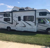 2018 Forest River Sunseeker sleeps 8 with Hotspot and Solar option