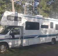 1996 Fleetwood by Tioga 29' Class C RV Dogs allowed!