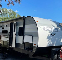 Like New 32 Foot Bunk house trailer