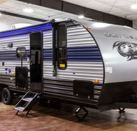 GREY WOLF  LUXURY CAMPER ~ SLEEPS 8 DELIVERY & SETUP!~