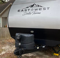 2021 East to West Della Terra